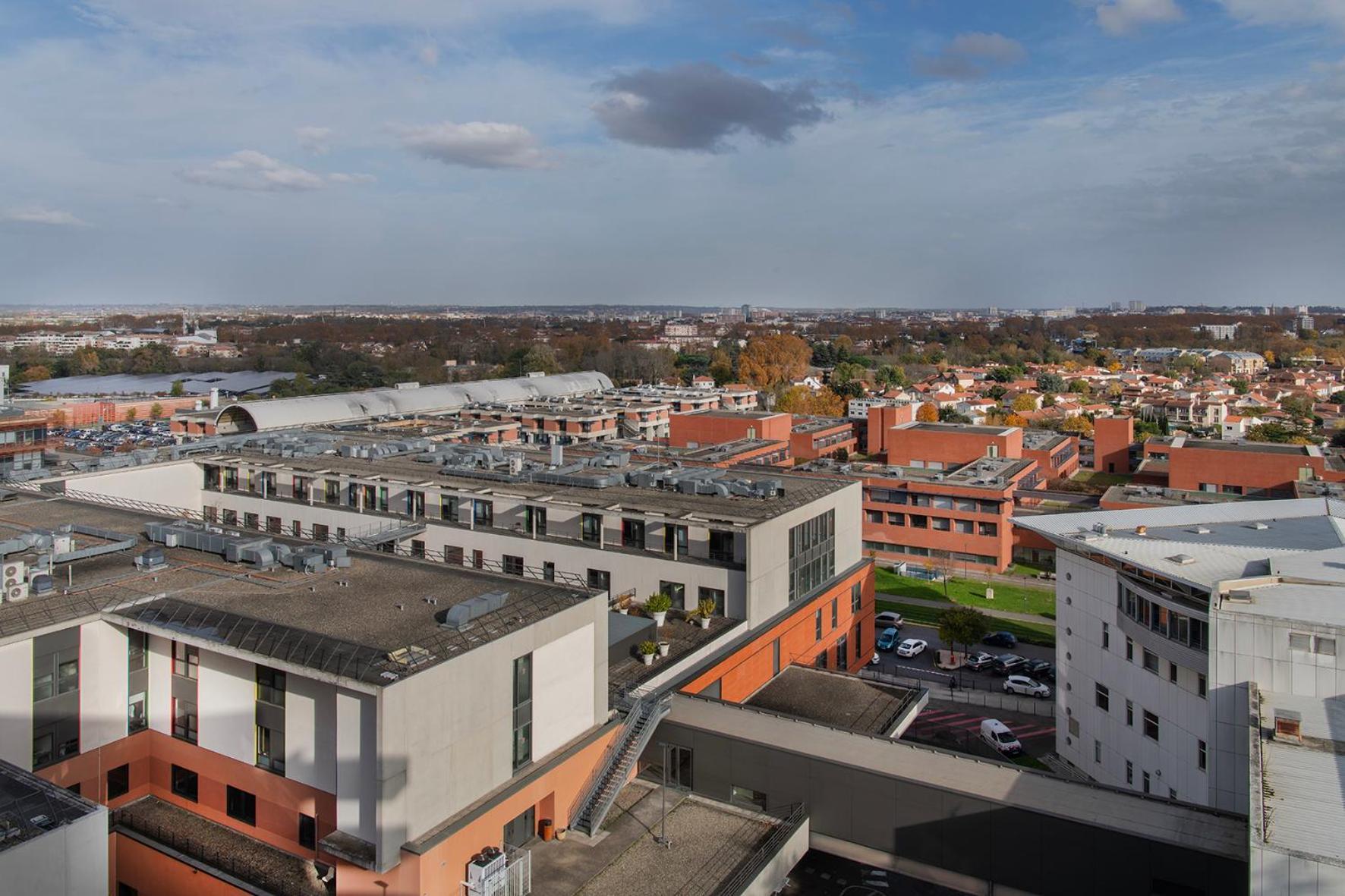 Sevenline Purpan Toulouse Buitenkant foto